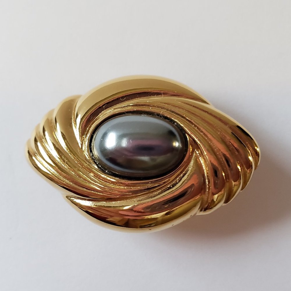 Avon Caviar Collection Gray Cabochon Pin/Clasp